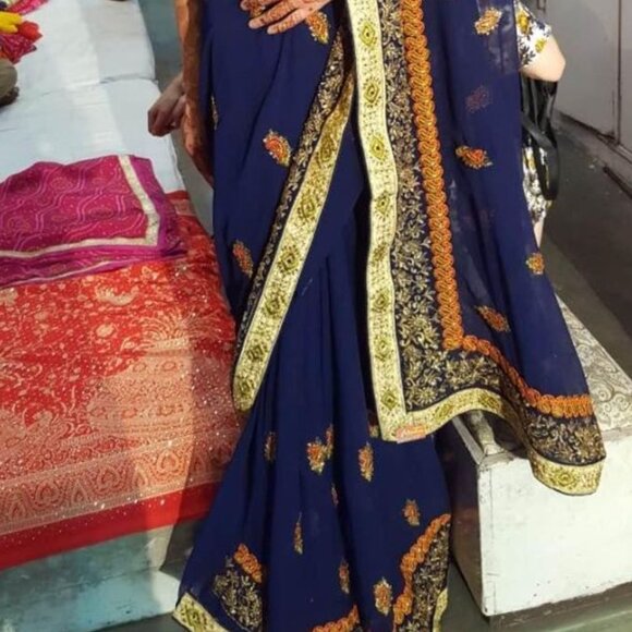 New, Never Worn Navy Blue + Gold Sari/Saree - Picture 2 of 6
